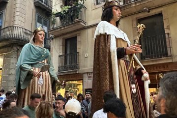 Giants of Barcelona representing James I, King of Aragon and Count of Barcelona, and Queen Yolanda of Hungary – Workshop intangible heritage