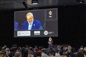Ernesto Ottone addresses the MONDIACULT conference - ©UNESCO