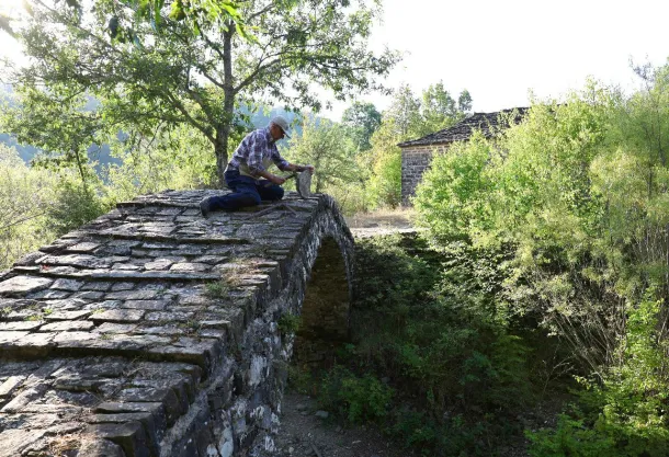 Agiou Mina Bridge by Dimitris Ioannides